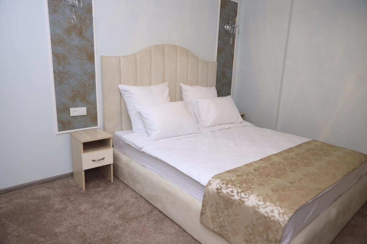 Delin Hotel And Tours Erywań Zewnętrze zdjęcie