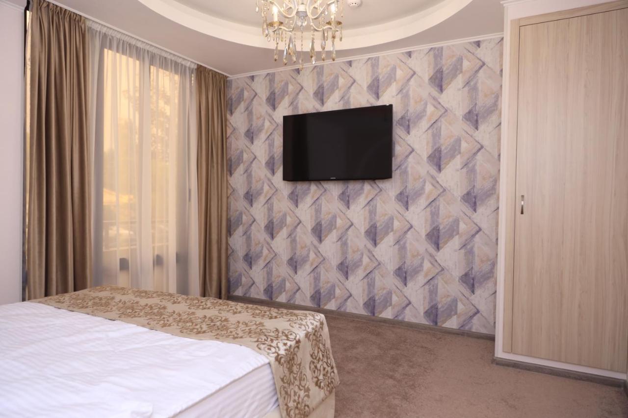 Delin Hotel And Tours Erywań Zewnętrze zdjęcie