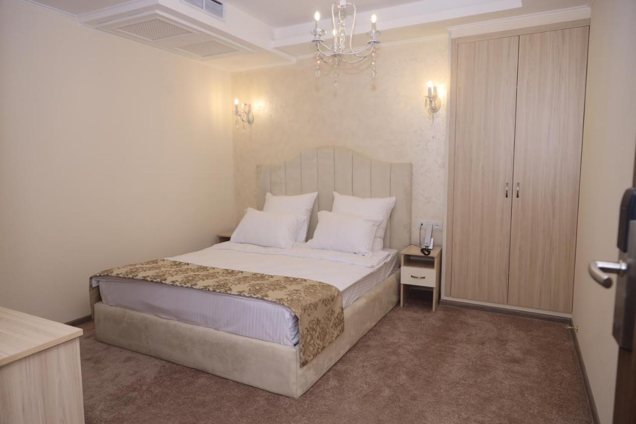 Delin Hotel And Tours Erywań Zewnętrze zdjęcie