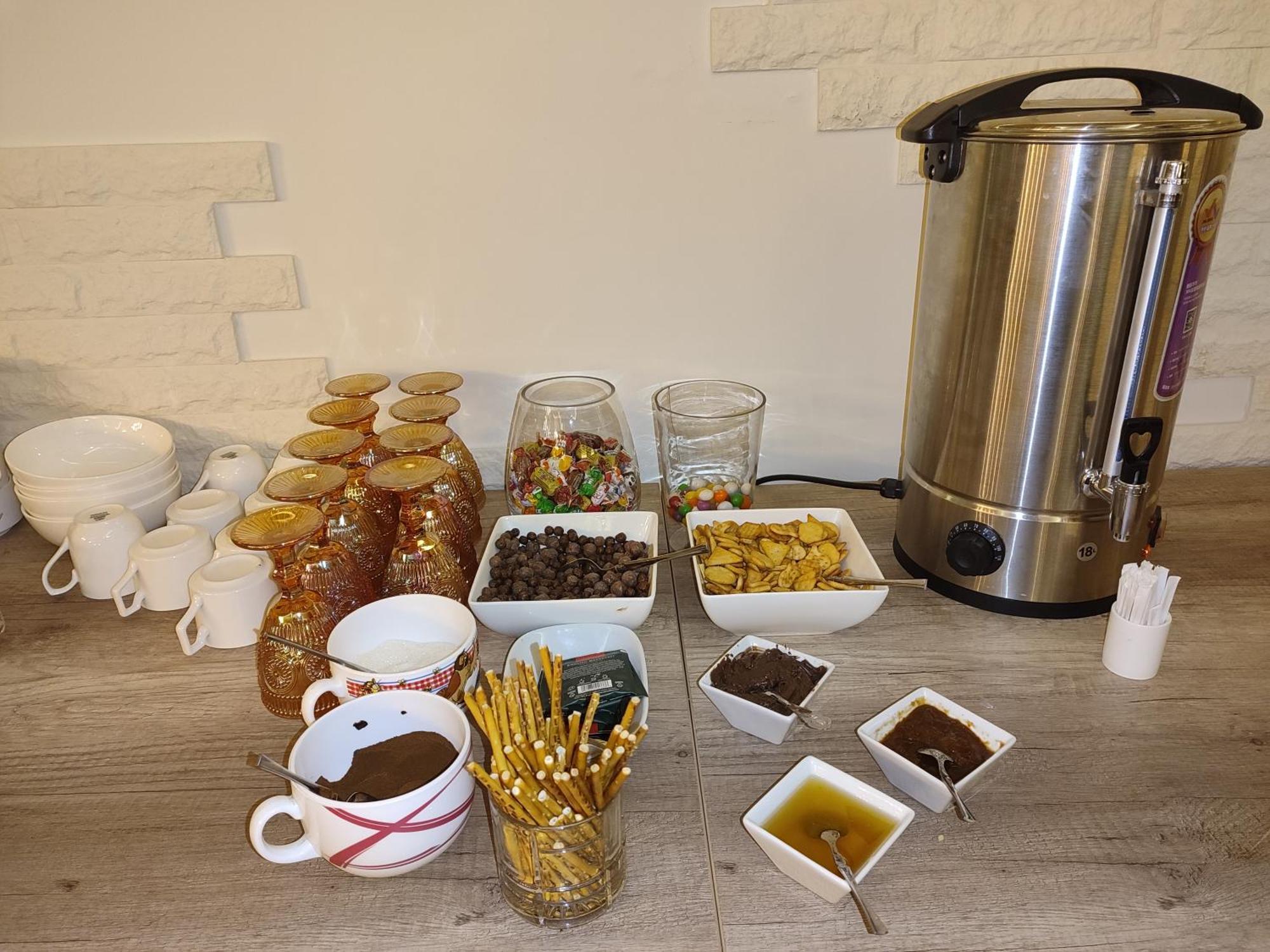 Delin Hotel And Tours Erywań Zewnętrze zdjęcie