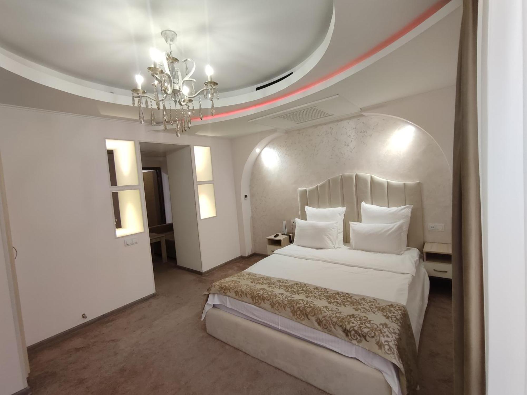 Delin Hotel And Tours Erywań Zewnętrze zdjęcie
