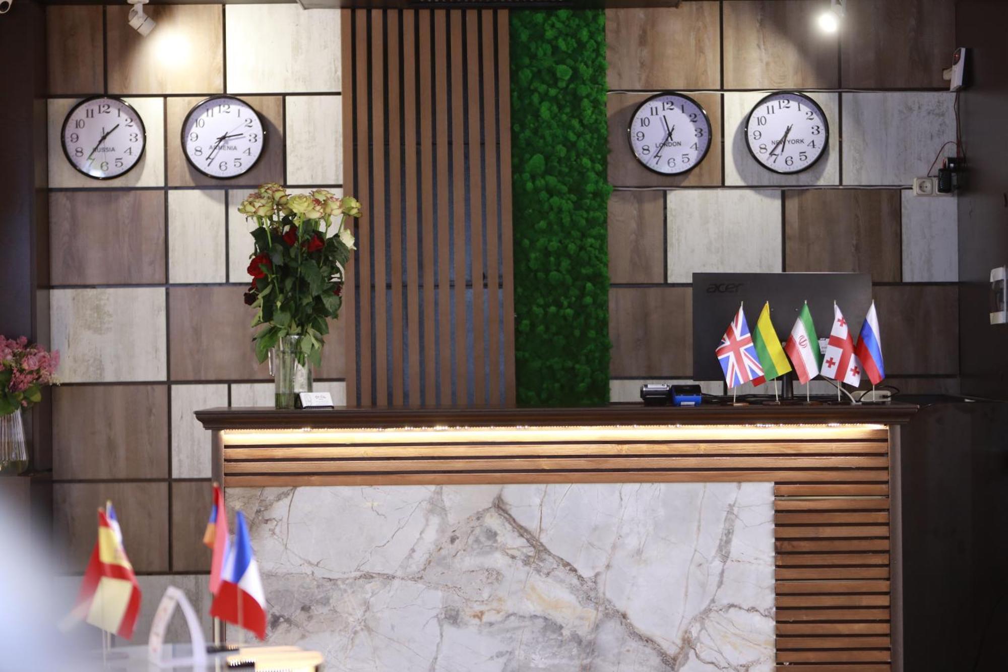 Delin Hotel And Tours Erywań Zewnętrze zdjęcie