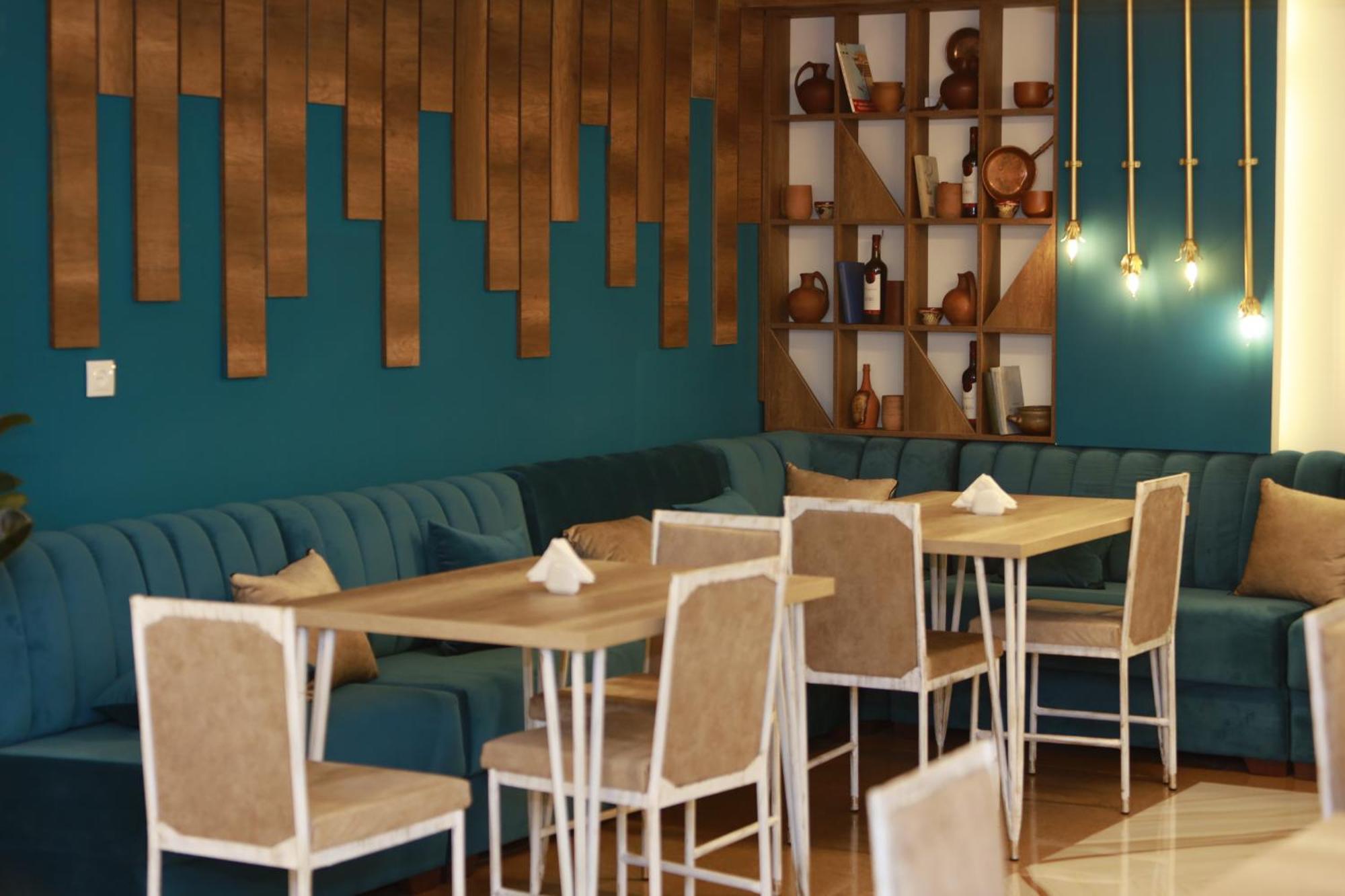 Delin Hotel And Tours Erywań Zewnętrze zdjęcie