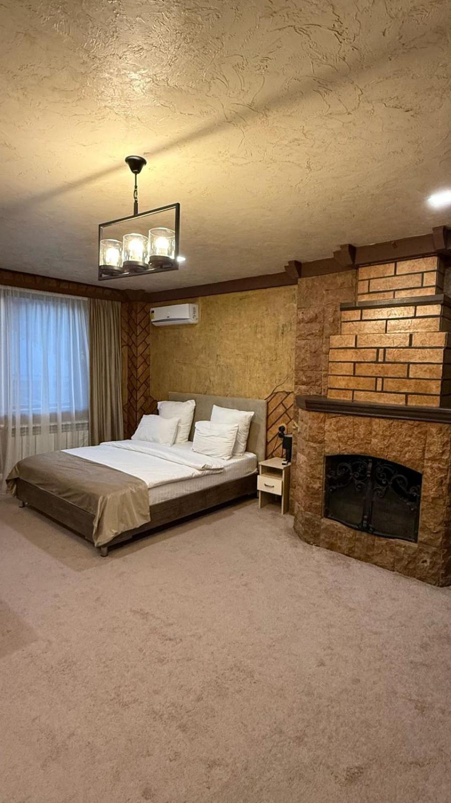 Delin Hotel And Tours Erywań Zewnętrze zdjęcie